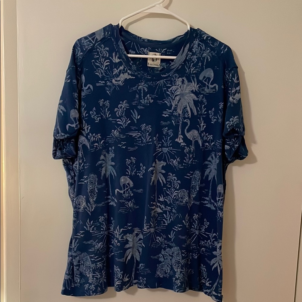EUC WE THE FREE LINEN T SHIRT